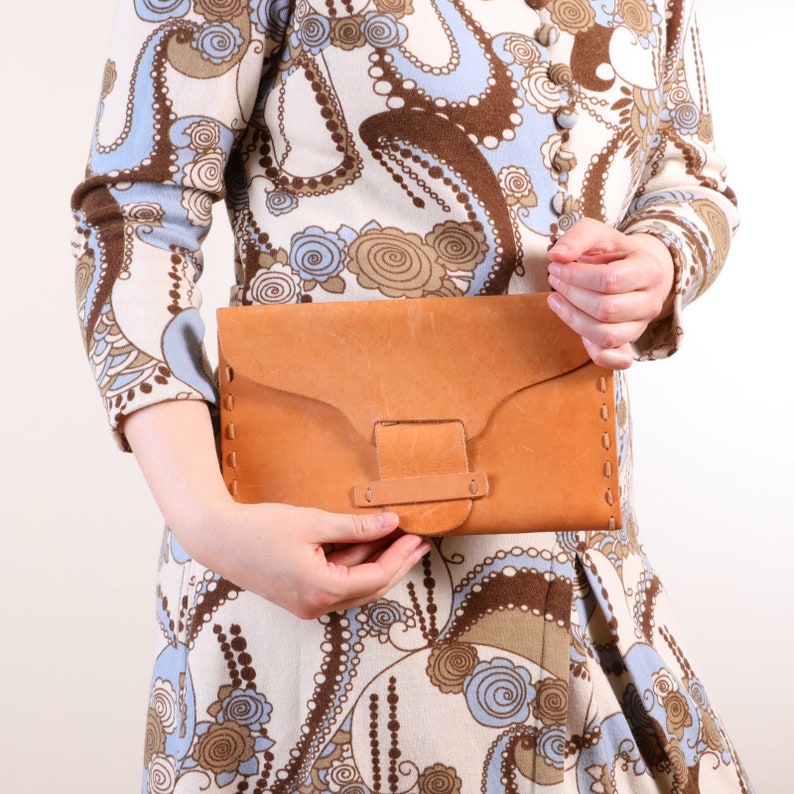 Vintage Hand-stitched envelope clutch bag in Natural Leather, boho style accessories image 2