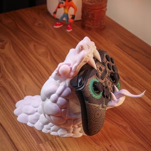 Snake Controller Holder