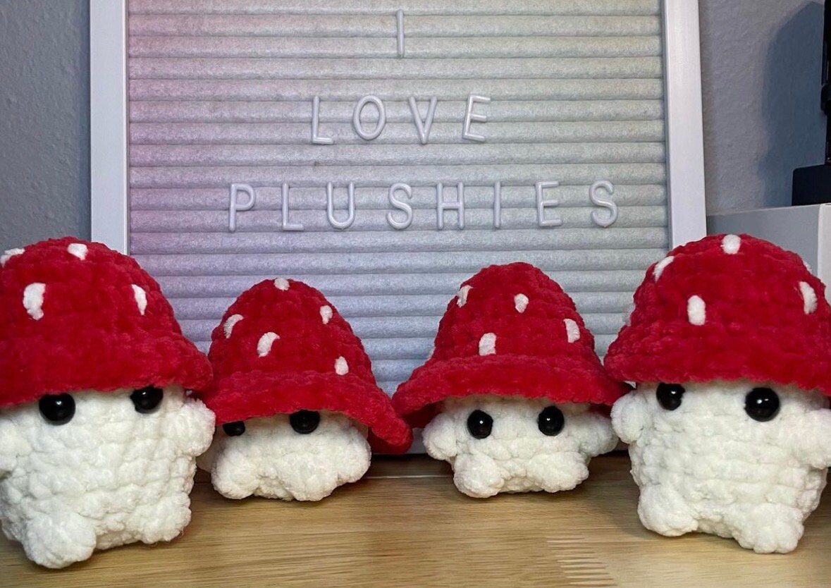 Crochet Patterns Mushroom Plush, Mushroom Crochet Plush Pattern, Mushroom  Plushie Amigurumi Pattern, Kawaii Amigurumi Plush Mushroom 