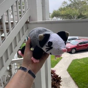 Hanging Opossum bag holder