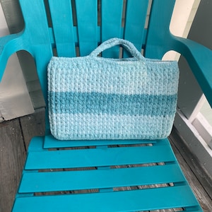 Thick crochet laptop bag 15.5 inch
