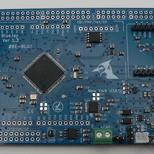 BlueJay PIC32mz MultiBoard fast 32bit with Arduino, USB, and more. Perfect for STEM students.