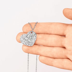 Personalisierte Sternkarte Halskette, Herz Sternkarte Halskette für Ihr Datum und Ort, personalisierte Sternenkarte Halskette Geburtstagsgeschenk