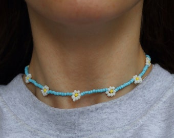 Gigi Boucheron's Blue Daisy Beaded Choker from 'The Summer I Turned Pretty' | TSITP jewelry | Gigi's seed bead necklace | Teen Jewelry