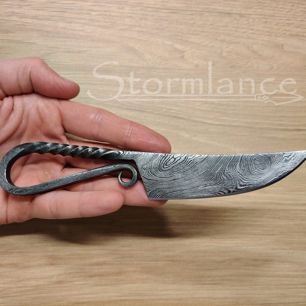 Cuchillo de Damasco forjado a mano, cuchillo vikingo de mango retorcido, hoja medieval, cuchillo de corte de herrero vikingo Krumkniv, vaina de cuero genuino
