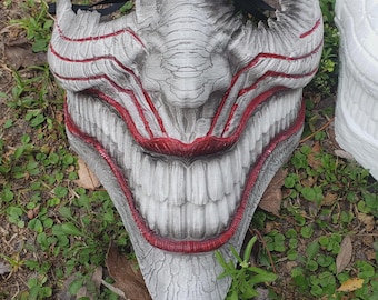 Anime Dämon Maske | Cosplay Yokai Maske | Lächelndes Dämonen Gesicht | Akrobatischer Geist inspiriert | Handgefertigtes 3D Gedrucktes Cosplay Accessoire