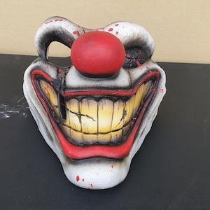 Sweet tooth cosplay mask, Halloween costume,horror ,video game present perfect gift for gamer , killer clown , as seen on TikTok ,3d printer image 2