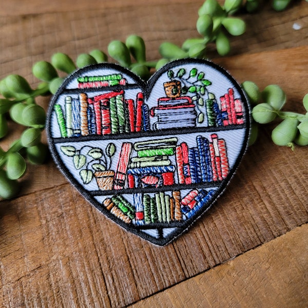 Bibliothèque Book Lover Floral Heart Broderie fer sur patch vêtements