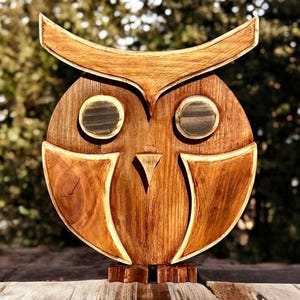 Handmade Wooden Owl, Owl Art, Owl Garden Decoration, Rustic Owl Home Decor, Unique Owl Gift, Artisan Owl Sculpture