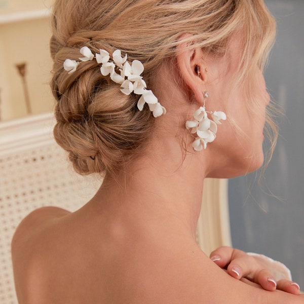 Ivory Clay Blossom Floral Bridal Hair Comb with Matching earrings, Wedding Hair Piece , White Porcelain Hair Pin, Floral Bride Headpiece