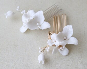 White Porcelain Flower Wedding Hair Pins Comb, Wedding Hair Piece,  Bridesmaid Hair Pins , Gold Bridal Headpiece, Wedding Hair Accessory