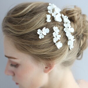 White Porcelain Floral Bridal Hair Pins, Clay Hair Comb Pin, Wedding Hair Piece, Floral Handmade Bride Headpiece
