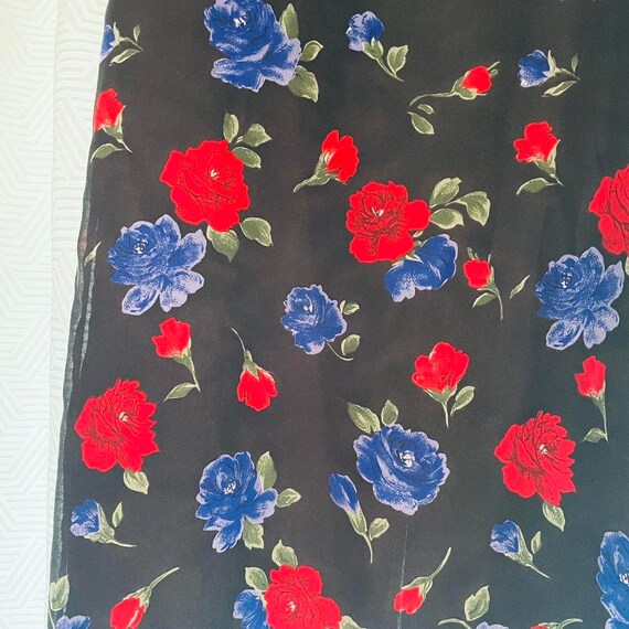 Vintage Blue and Red Rose Printed Black Maxi Skirt - image 2