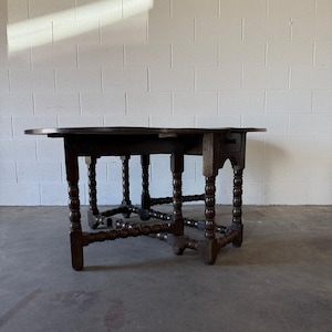 18th century English oak gate-leg table