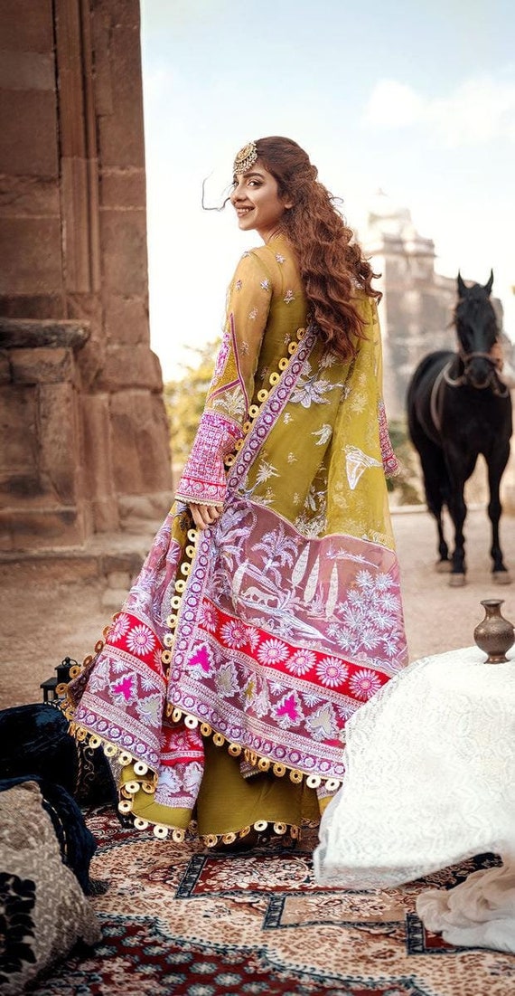 Abiti stile indiano sale
