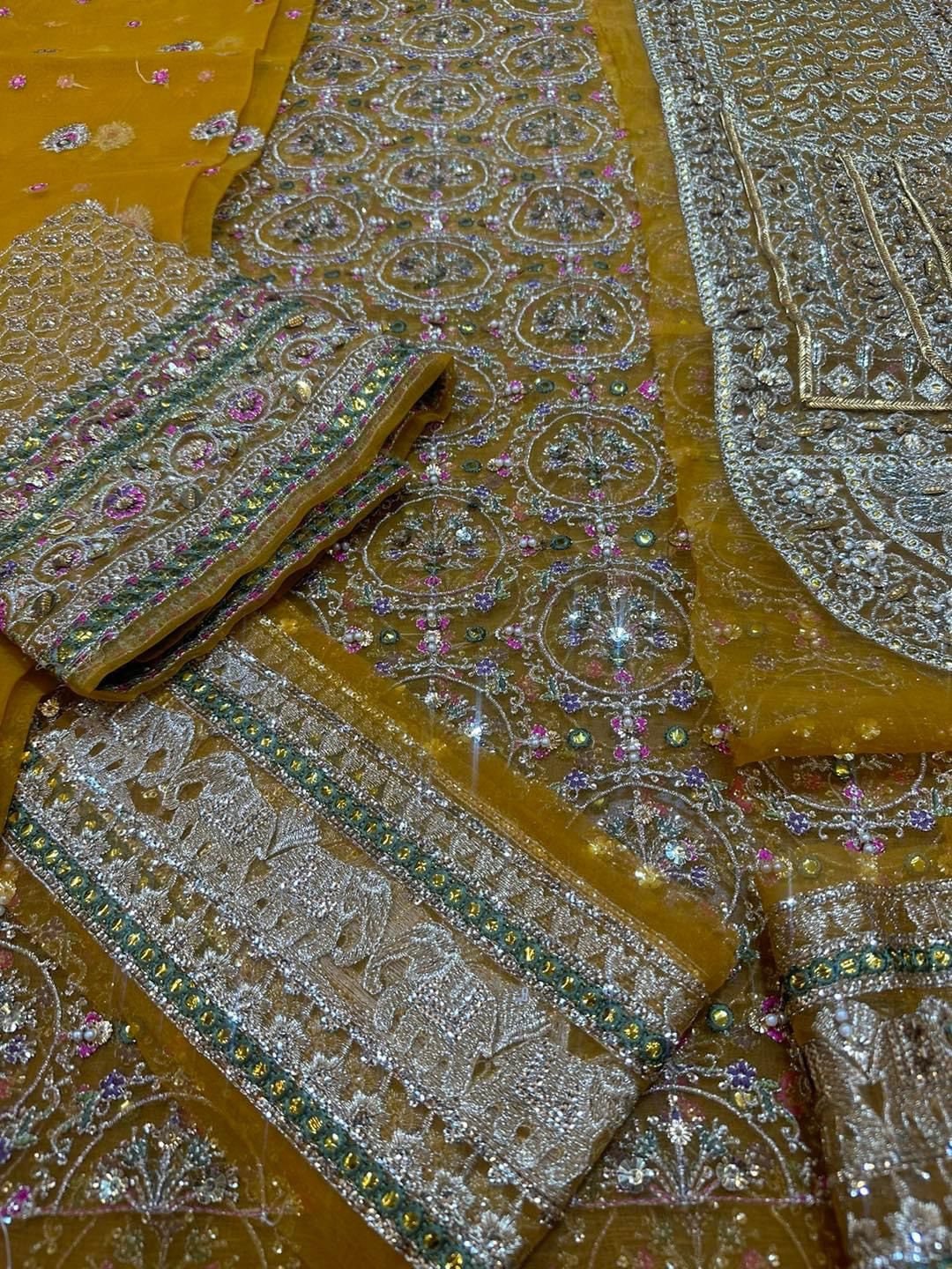 Pakistani Indian Mehndi Wedding Dresses Sharara Bridal Outfit photo