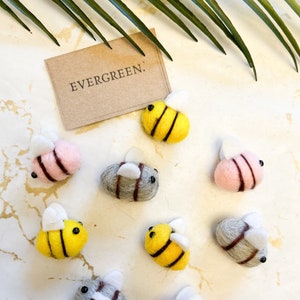Felt Bumble Bee - Arts / Crafts / Decoration - Pink / Yellow / Grey