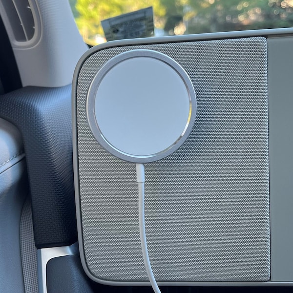 Hyundai Ioniq 5 MagSafe Wireless Charger Mount for iPhone 12/13/14/15 Series. Attaches magnetically to dashboard.