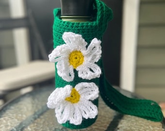 Waldgrüner Wasserflaschenhalter mit weißen Gänseblümchen