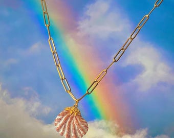 Kittens Paw Shell Siren Necklace