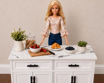 Ilha de cozinha em miniatura na escala 1:6 / Móveis de cozinha para casa de bonecas / Ilha de cozinha para bonecas fashion de 30 cm / Armário em miniatura