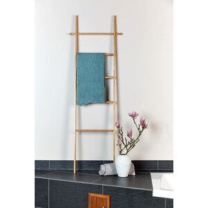 Escalera de metal negro para manta – Toallero de pared inclinado de pared  para baño decorativo, sala de estar, cocina, soporte para toallas, mantas
