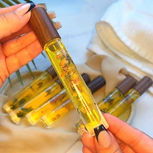 Botanical Perfume Oil – Natural Roll-On Fragrance | Essential Perfume Collection | Handmade Many Scents | Aromatherapy Gift
