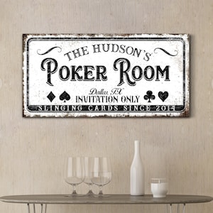 Segno personalizzato della sala da poker Segno del gioco d'azzardo Segno personalizzato della caverna dell'uomo Decorazione rustica della sala giochi Decorazione della parete del seminterrato Stampa su tela di arte della parete della carta da poker