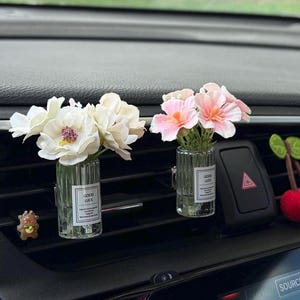 Flower Car Diffuser Vent Clip| Car Vent Clip Air Freshener | Refillable Essential Oil | Cute car accessories | Gift | Aesthetic Car Decor