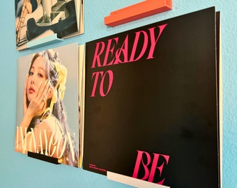 Organize your Vinyl Collection in Style - Modern Wall Mount Shelf for Vinyl Albums in Sleeves!