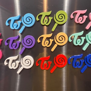 TWICE Logo magnet set (2-pack)