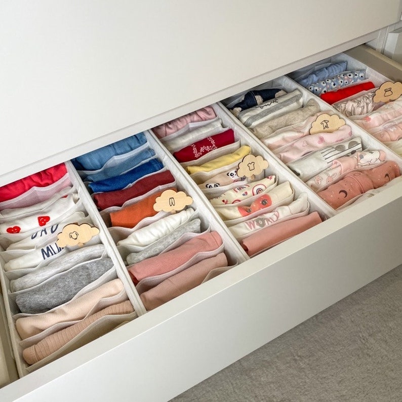 Organizer für Kleidung in Schubladen mit stabilen Seiten Babykleidung ordnen passende Maße für IKEA MALM und HEMNES Wickelkommode Bild 3