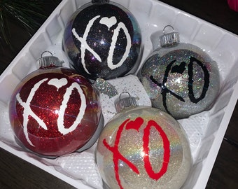 Adornos navideños con temática XO