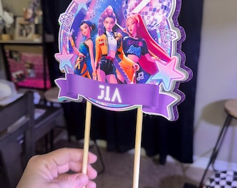 Adorno para tarta de cazador de demonios K-Pop Huntrix