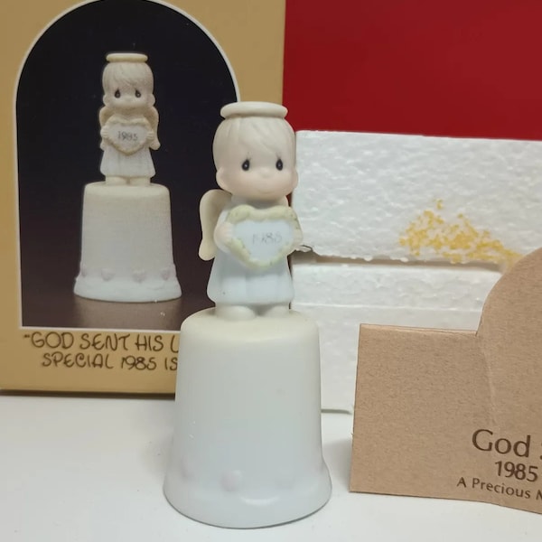 Precious Moments Thimble 1985 God Sent His Love Special Ed 15865 Sam Butcher