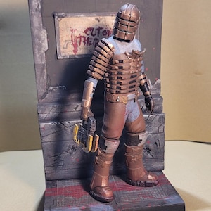 Issac Clark Dead Space Statue