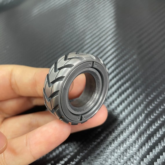 Gedourain Magnetic Rings Fidget Toy, Long Lasting Lightweight Relief Stress  Round Shape Adults Fidget Ring Toy for Outdoor for Women : Amazon.co.uk:  Toys & Games