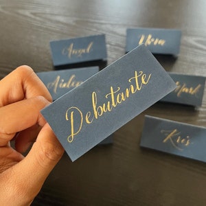 Cartes nominatives sous tente