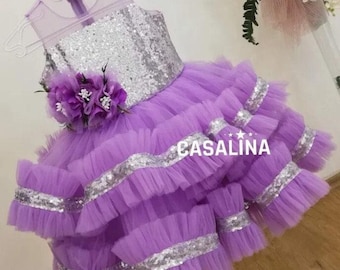 Abito da bambina con paillettes color lavanda: abito da damigella d'onore fatto a mano per il primo compleanno