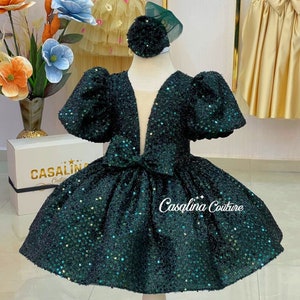 Maria dress emerald. Emerald green baby girl dress. Emerald green puffy knee length birthday party baby girl dress, Green flower girl dress