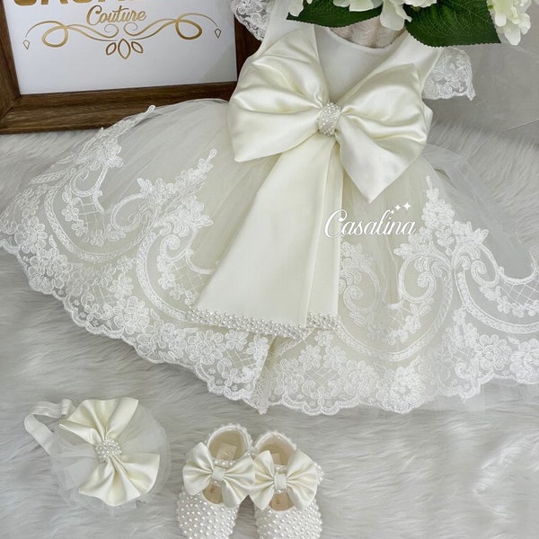 Angel Dress Baby Sets. White lace big bow jewel bow knee length baby girl dress for baby girls. Christening gown.
