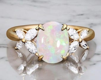 Lab Grown Australian Opal Ring: sterlingzilveren verlovingsring met bloemen