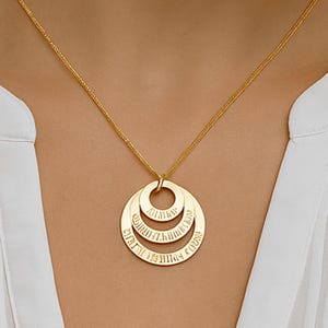 Anillo familiar personalizado de oro de 9 quilates con 3 círculos o nombres: regalo único para mamá y mujer. Joyas personalizadas de plata de ley 925.