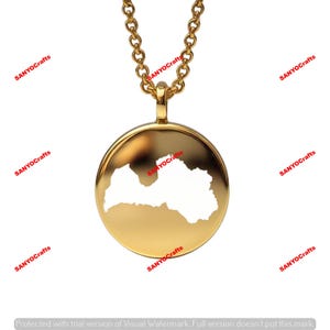 Pendentif carte de la Lettonie - 24 mm rond, argent sterling plaqué or 14 carats, bijoux de pays personnalisés