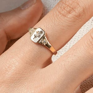 Anillo de flores de nacimiento múltiple personalizado, anillo de flores de nacimiento con ramo, anillo de flores familiar grabado, regalo de cumpleaños para mamá abuela, regalo para ella