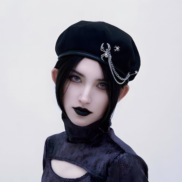 Handgemachte Spinnen Ketten Baskenmütze / Steampunk Style Black Leather Cap / Gothic Style Geschenk für coole Girls