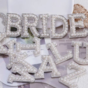 Parche de diamantes de imitación de perla blanca de la A a la Z, parches de letras termoadhesivos/autoadhesivos, apliques de letras, parches de alfabeto con nombre para hacer uno mismo