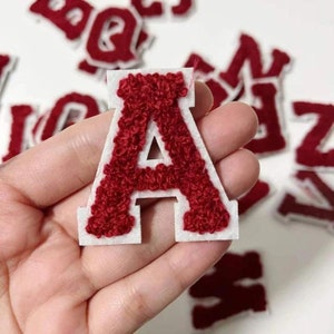 Parche de letras de chenilla granate de 2,0 pulgadas, parche bordado para planchar, apliques de bricolaje, parches con nombre del alfabeto para ropa, sombreros, bolsos, accesorios