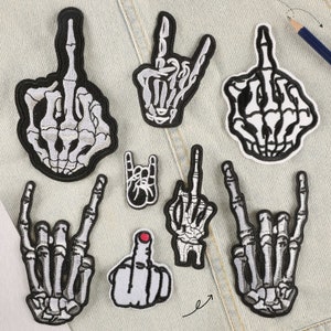 Skelett Mittelfinger Aufnäher Knochen Handzeichen Rock and Roll schwarz weiß gesticktes Emblem Abzeichen Rucksack Hut Jacke Mantel T-Shirt