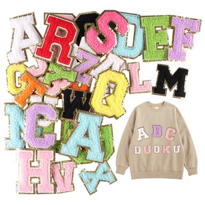 Remendo de letras de chenille de 2,2 polegadas, apliques bordados com glitter dourado, letras do alfabeto com nome diy para roupas, chapéus, bolsas, remendo autoadesivo